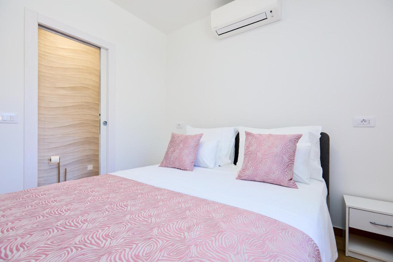 Green Lantern Apartments Okuklje Kültér fotó