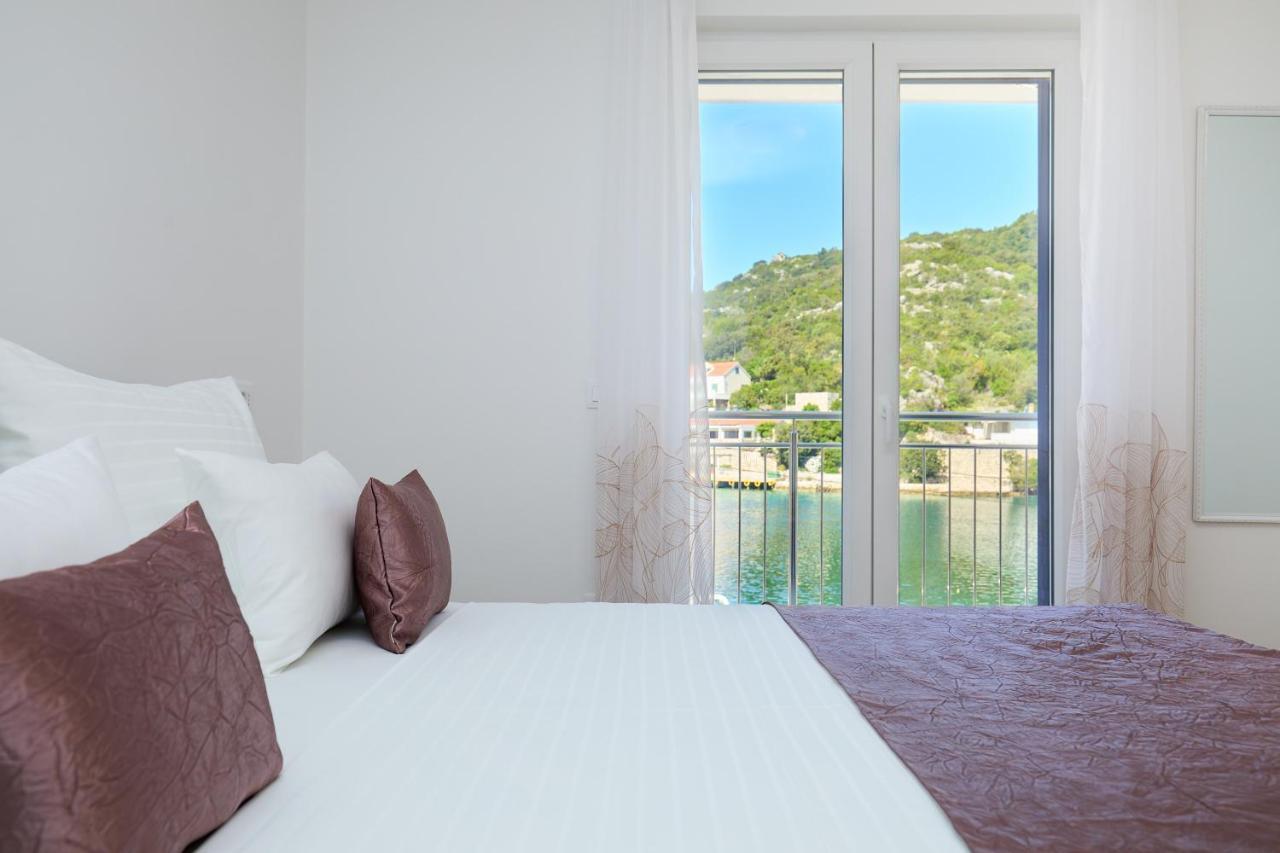 Green Lantern Apartments Okuklje Kültér fotó